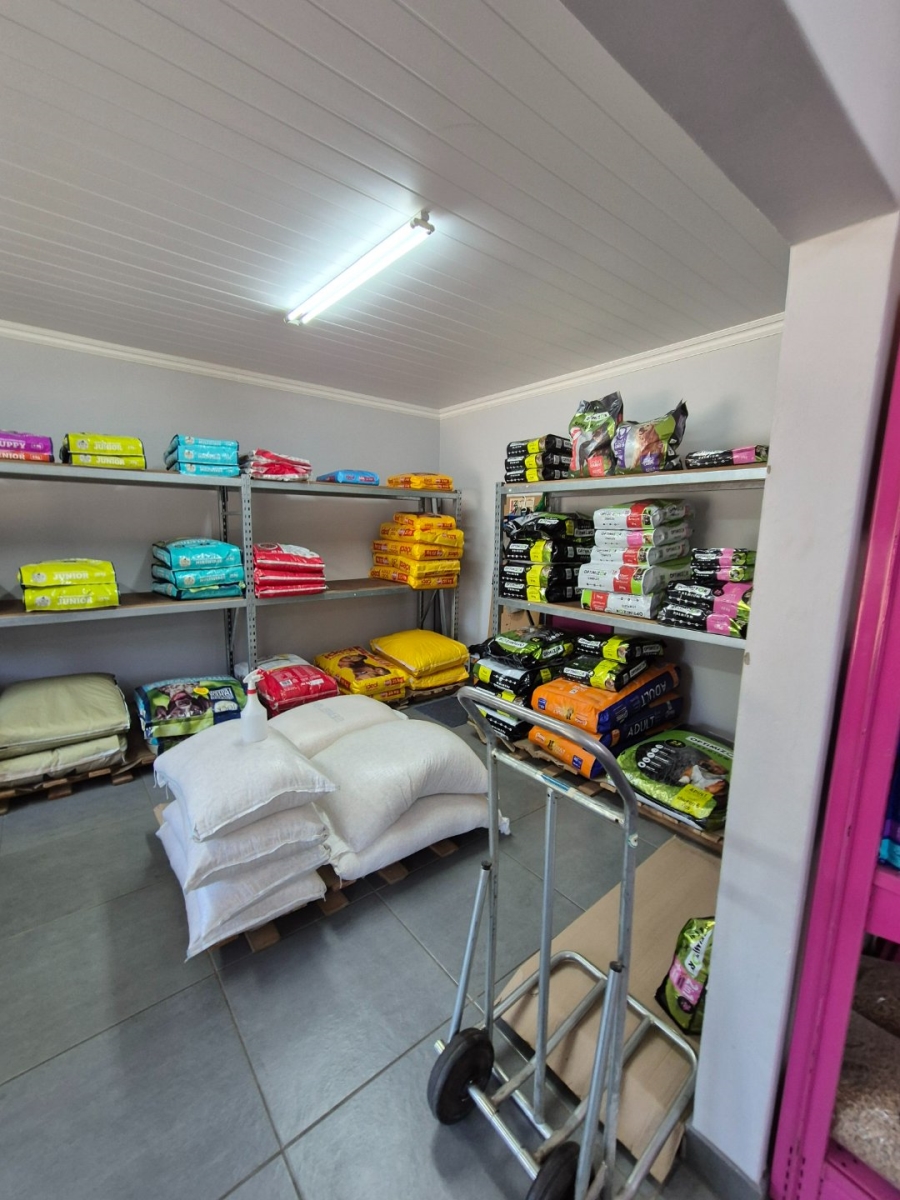 To Let commercial Property for Rent in Langenhovenpark Free State